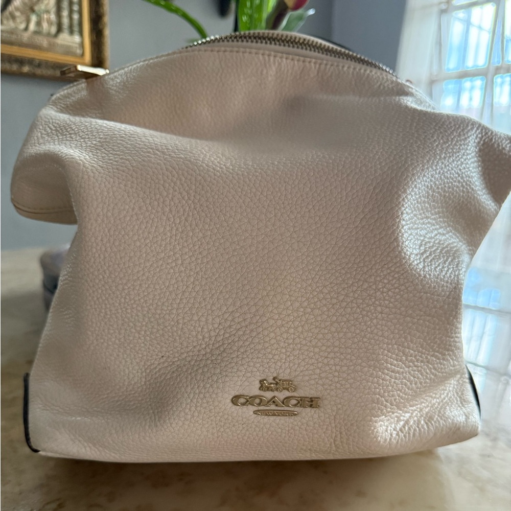 Coach Duffle White Leather Women's Bag